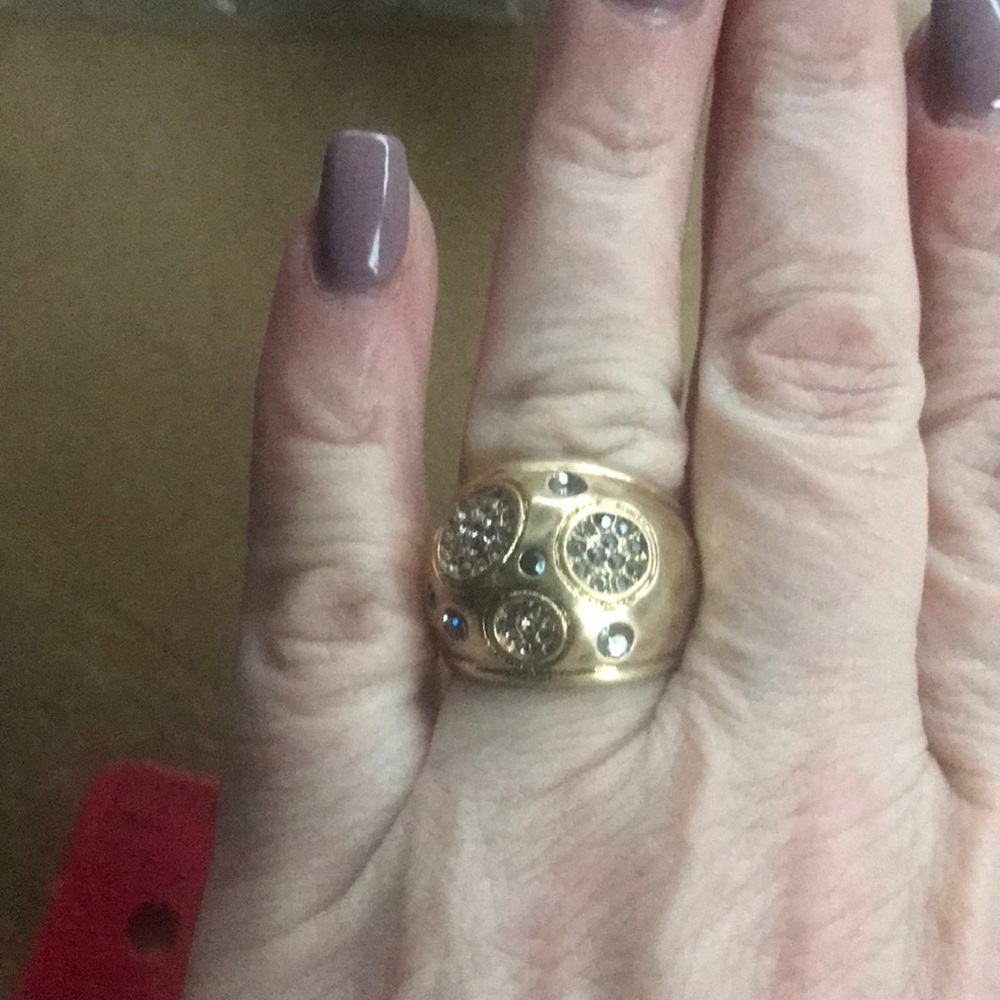 Lia Sophia Gold tone moonwalk ring size 8
